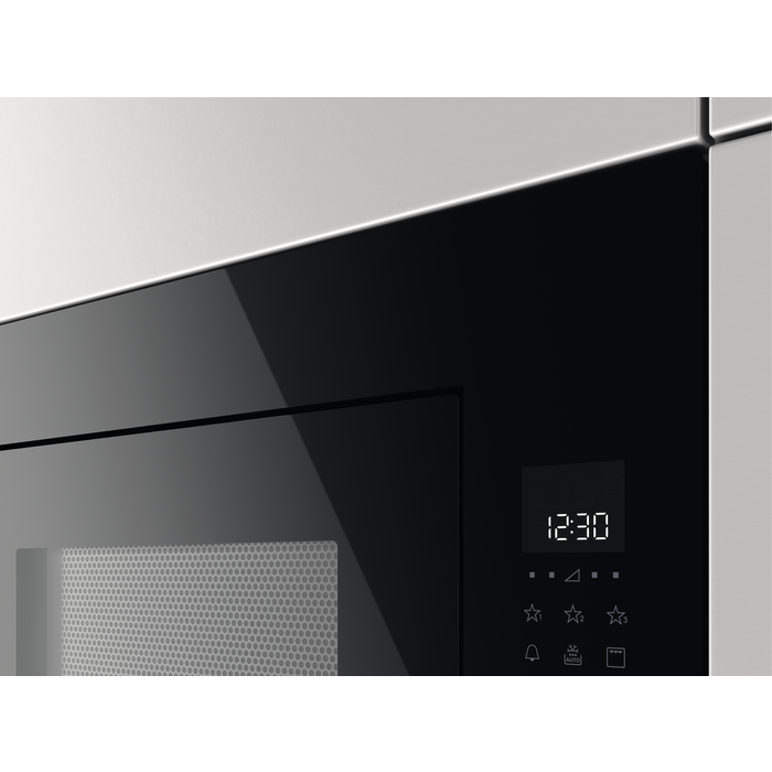 Zanussi - Integrated Microwaves - ZMBN4DX