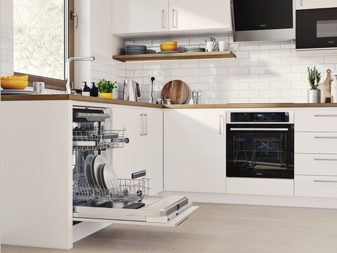 Built-In Dishwashers | Semi & Fully Integrated | Zanussi